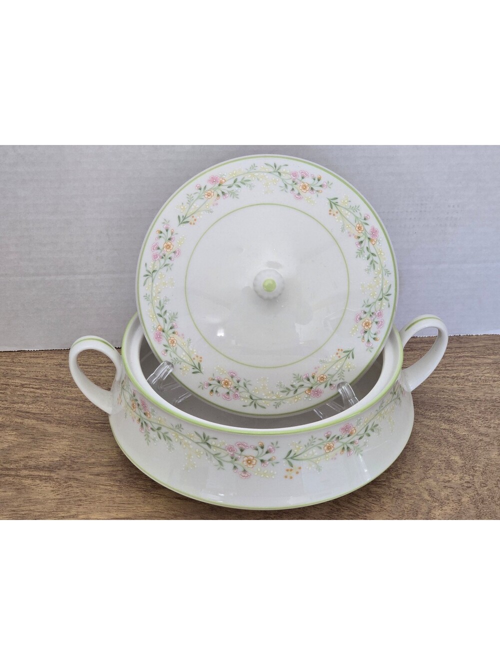 Vintage Noritake Cortege 7211 Round Covered Vegetable Bowl Ivory China
